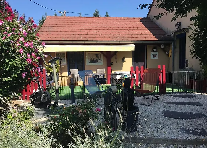 Le jardin de THELEME Charme discret pour un nid douillet