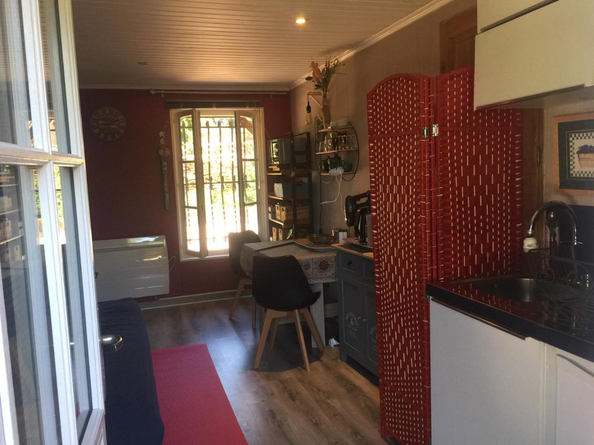 Le Jardin De Theleme Charme Discret Pour Un Nid Douillet